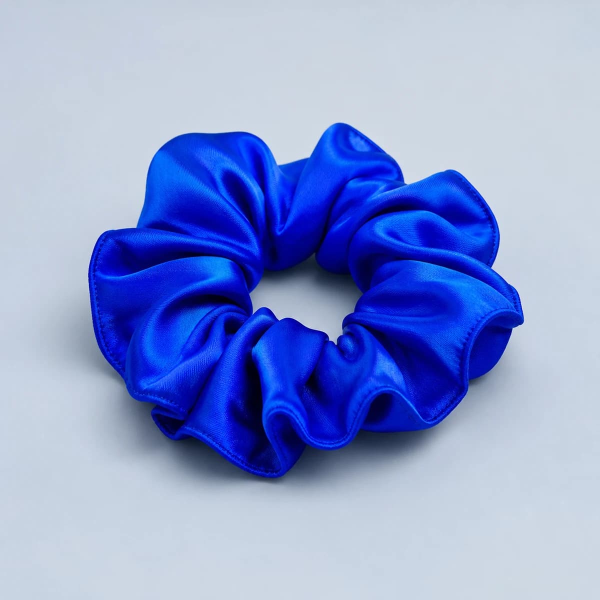 Electric Blue, объёмная резинка из сатина, цвет электрический синий